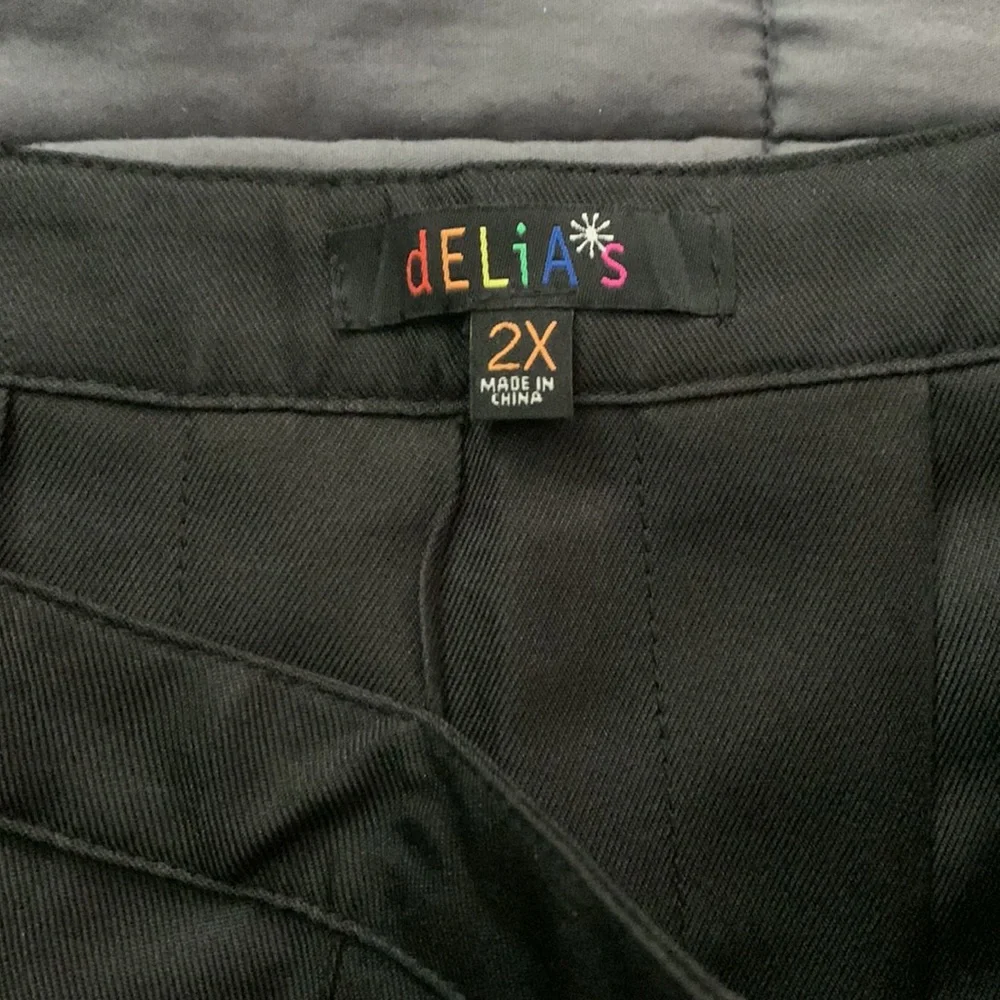 Delia’s Pleated Skirt - Picture 3 of 4